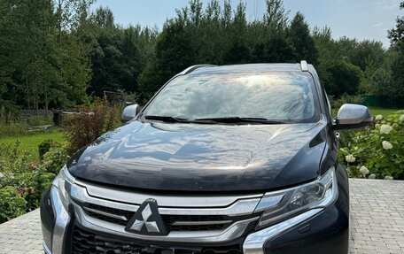 Mitsubishi Pajero Sport III рестайлинг, 2020 год, 2 490 000 рублей, 1 фотография