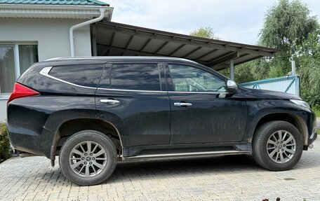Mitsubishi Pajero Sport III рестайлинг, 2020 год, 2 490 000 рублей, 11 фотография