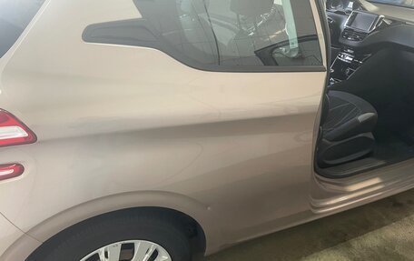 Peugeot 208 II, 2014 год, 629 000 рублей, 30 фотография