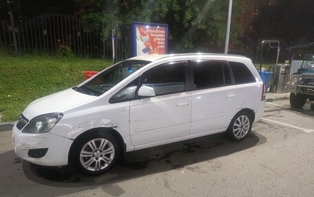 Opel Zafira B, 2012 год, 350 000 рублей, 4 фотография