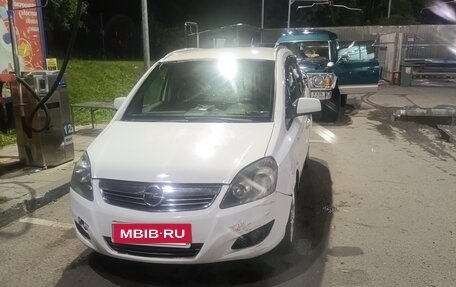Opel Zafira B, 2012 год, 350 000 рублей, 3 фотография