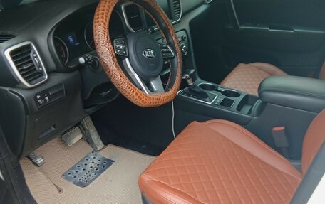 KIA Sportage IV рестайлинг, 2020 год, 2 800 000 рублей, 6 фотография