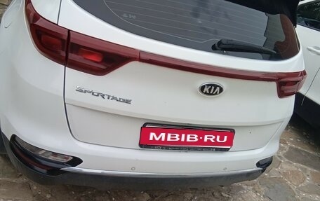 KIA Sportage IV рестайлинг, 2020 год, 2 800 000 рублей, 4 фотография