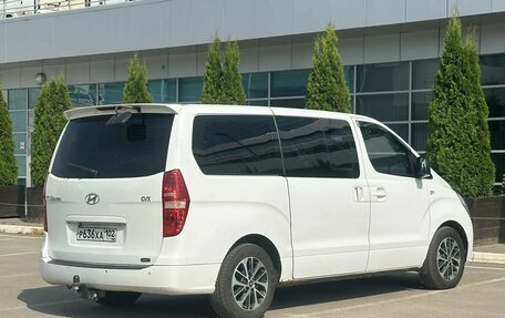 Hyundai Grand Starex Grand Starex I рестайлинг 2, 2012 год, 1 275 000 рублей, 5 фотография