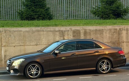 Mercedes-Benz E-Класс, 2015 год, 1 990 000 рублей, 15 фотография