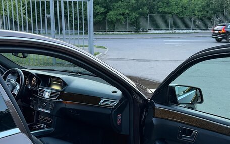 Mercedes-Benz E-Класс, 2015 год, 1 990 000 рублей, 11 фотография