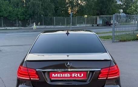 Mercedes-Benz E-Класс, 2015 год, 1 990 000 рублей, 2 фотография