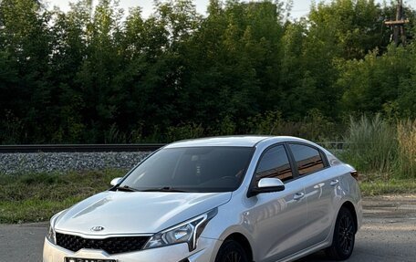 KIA Rio IV, 2020 год, 1 550 000 рублей, 5 фотография