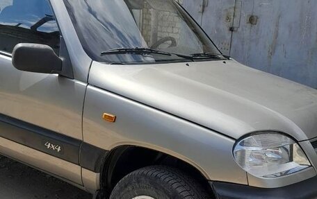 Chevrolet Niva I рестайлинг, 2006 год, 300 000 рублей, 2 фотография