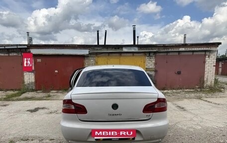 Skoda Superb III рестайлинг, 2013 год, 550 000 рублей, 3 фотография