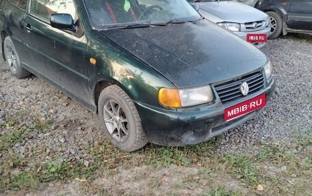 Volkswagen Polo III рестайлинг, 1998 год, 225 000 рублей, 1 фотография