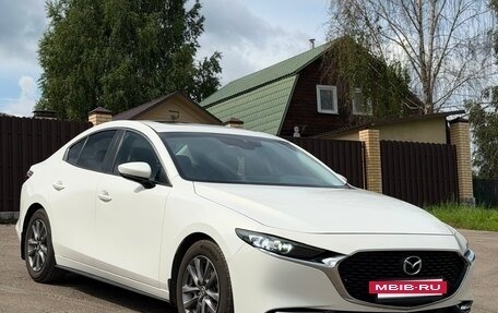 Mazda 3, 2021 год, 1 750 000 рублей, 4 фотография