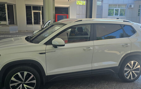 Volkswagen Taos, 2021 год, 2 150 000 рублей, 2 фотография