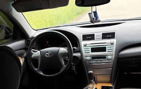 Toyota Camry, 2006 год, 1 150 000 рублей, 13 фотография