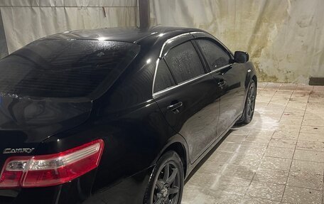 Toyota Camry, 2008 год, 750 000 рублей, 3 фотография