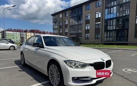 BMW 3 серия, 2013 год, 1 950 000 рублей, 2 фотография
