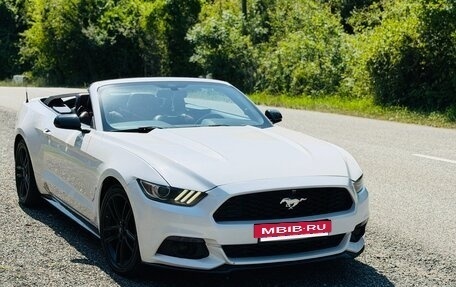 Ford Mustang VI рестайлинг, 2017 год, 2 450 000 рублей, 5 фотография