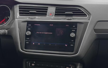 Volkswagen Tiguan II, 2019 год, 2 749 900 рублей, 10 фотография