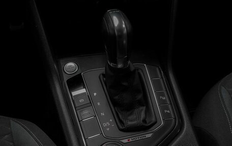 Volkswagen Tiguan II, 2019 год, 2 749 900 рублей, 11 фотография