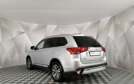 Mitsubishi Outlander III рестайлинг 3, 2019 год, 1 935 000 рублей, 4 фотография