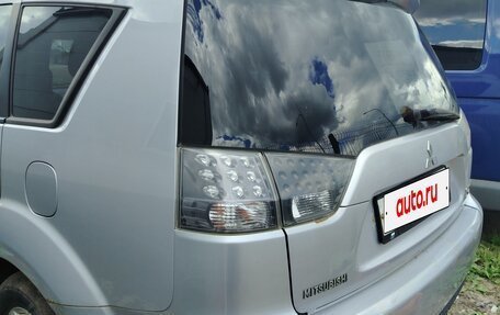 Mitsubishi Outlander III рестайлинг 3, 2008 год, 700 000 рублей, 3 фотография