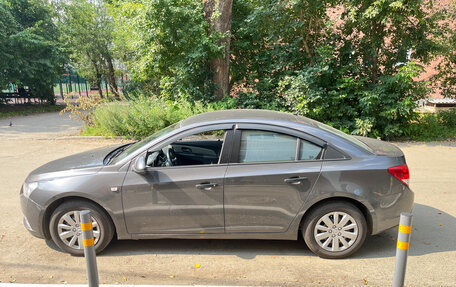 Chevrolet Cruze II, 2012 год, 700 000 рублей, 2 фотография