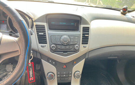 Chevrolet Cruze II, 2012 год, 700 000 рублей, 9 фотография