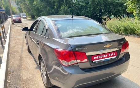 Chevrolet Cruze II, 2012 год, 700 000 рублей, 3 фотография
