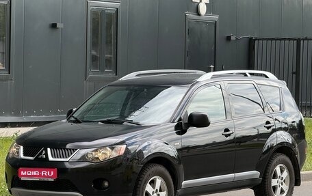 Mitsubishi Outlander III рестайлинг 3, 2007 год, 800 000 рублей, 1 фотография