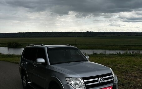 Mitsubishi Pajero IV, 2010 год, 2 250 000 рублей, 1 фотография