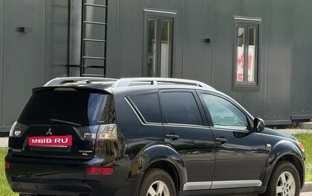 Mitsubishi Outlander III рестайлинг 3, 2007 год, 800 000 рублей, 5 фотография