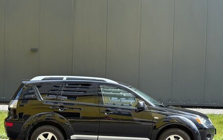 Mitsubishi Outlander III рестайлинг 3, 2007 год, 800 000 рублей, 6 фотография