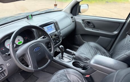 Ford Escape II, 2004 год, 325 000 рублей, 10 фотография