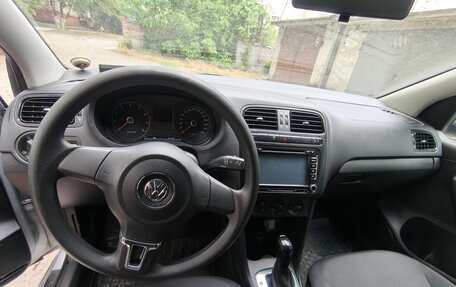Volkswagen Polo VI (EU Market), 2011 год, 870 000 рублей, 6 фотография