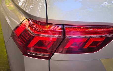 Volkswagen Tiguan II, 2021 год, 3 550 000 рублей, 5 фотография