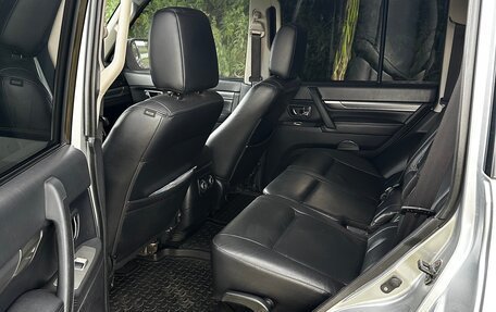 Mitsubishi Pajero IV, 2010 год, 2 250 000 рублей, 10 фотография