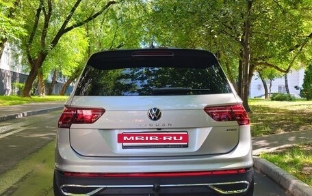 Volkswagen Tiguan II, 2021 год, 3 550 000 рублей, 2 фотография