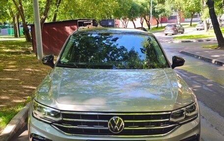Volkswagen Tiguan II, 2021 год, 3 550 000 рублей, 6 фотография