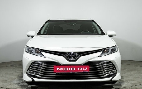 Toyota Camry, 2018 год, 2 749 000 рублей, 2 фотография