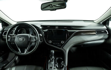 Toyota Camry, 2018 год, 2 749 000 рублей, 14 фотография