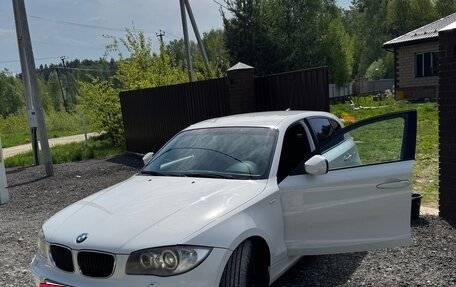 BMW 1 серия, 2010 год, 680 000 рублей, 13 фотография
