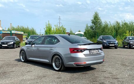 Skoda Superb III рестайлинг, 2020 год, 2 566 500 рублей, 3 фотография
