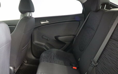 Hyundai Solaris II рестайлинг, 2015 год, 799 000 рублей, 13 фотография