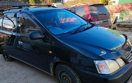 Toyota Gaia, 2000 год, 250 000 рублей, 2 фотография