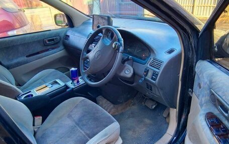 Toyota Gaia, 2000 год, 250 000 рублей, 19 фотография