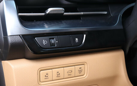 KIA Carnival, 2021 год, 3 200 000 рублей, 24 фотография