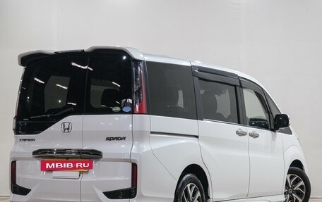 Honda Stepwgn IV, 2016 год, 1 799 000 рублей, 7 фотография