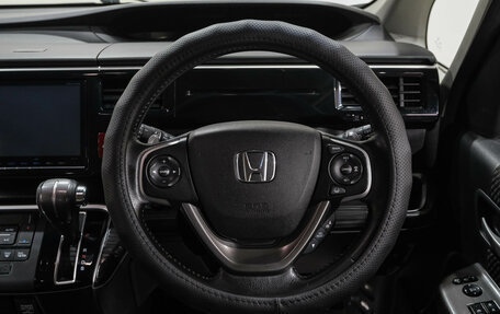 Honda Stepwgn IV, 2016 год, 1 799 000 рублей, 21 фотография