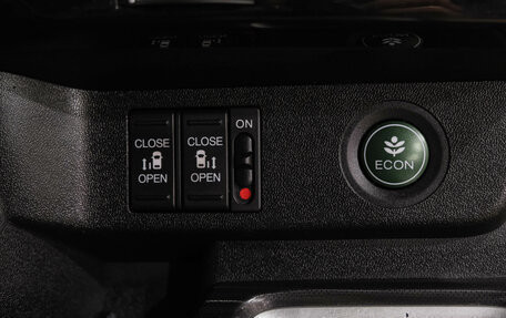 Honda Stepwgn IV, 2016 год, 1 799 000 рублей, 26 фотография