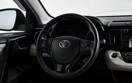 Toyota RAV4, 2019 год, 2 220 000 рублей, 16 фотография